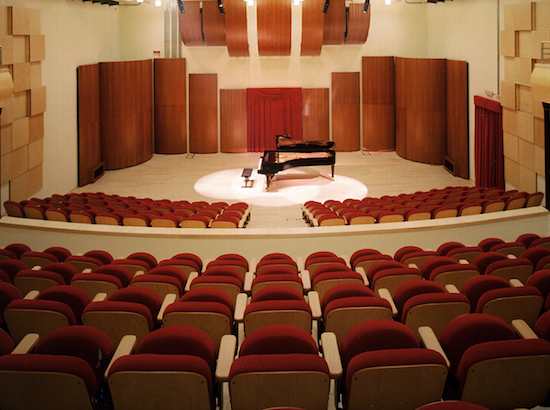 auditorium8mod_med_550px